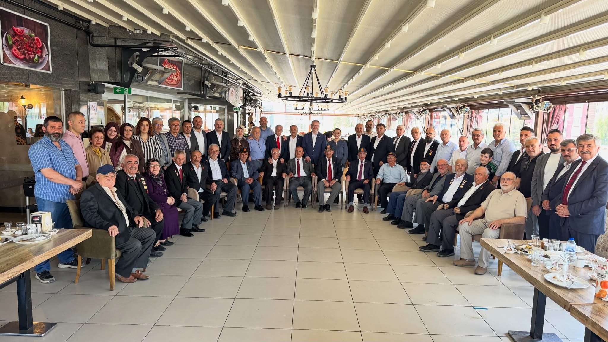 ŞEHİT BABALARIMIZLA  VE GAZİLERİMİZLE BABALAR GÜNÜ BULUŞMASI 